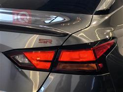 نيسان ألتيما